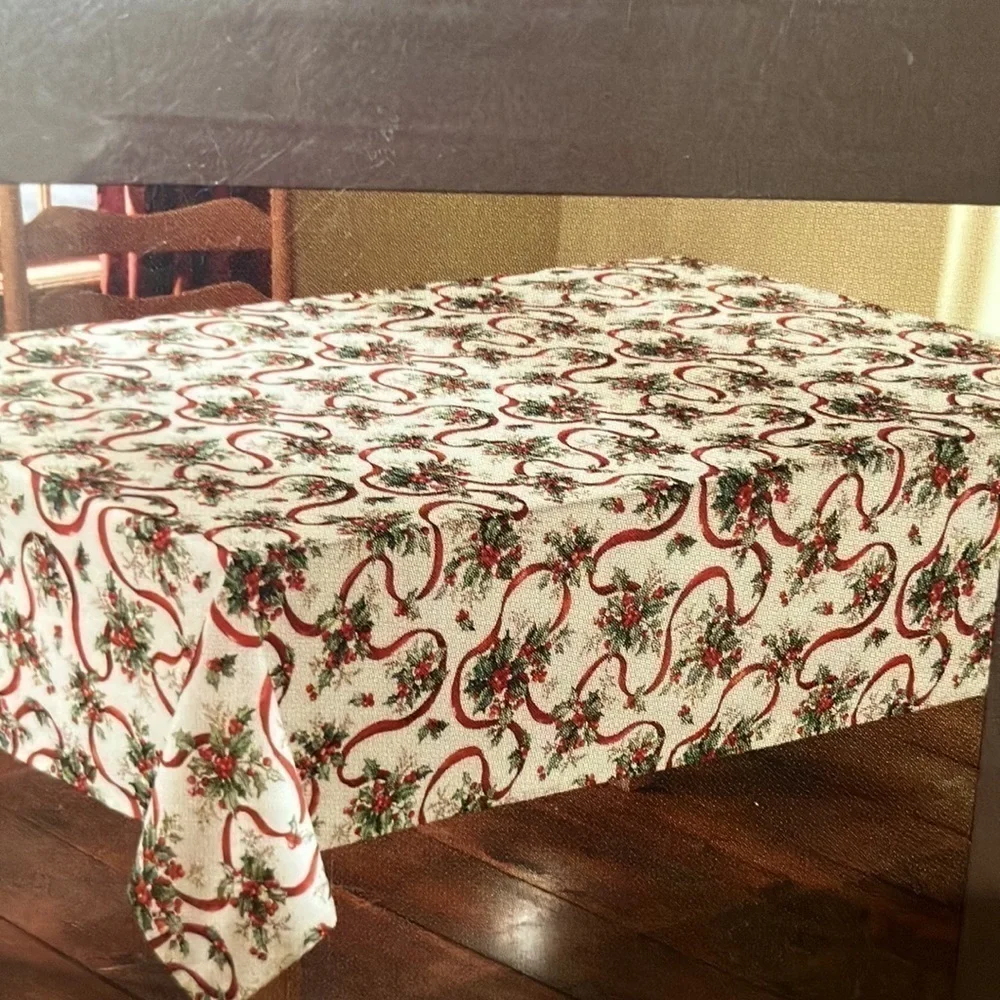 VINTAGE KMART TRIM A HOME HOLLY LEAVES BERRIES & RED RIBBON CHRISTMAS TABLECLOTH